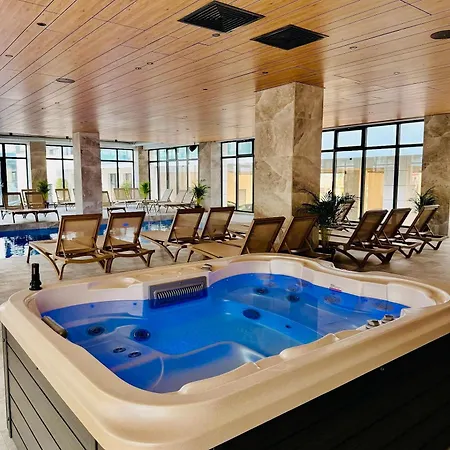 Stylish In Odyssey-spa Pools And Parking