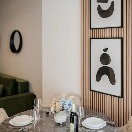 Stylish In Odyssey-spa Pools And Parking Năvodari