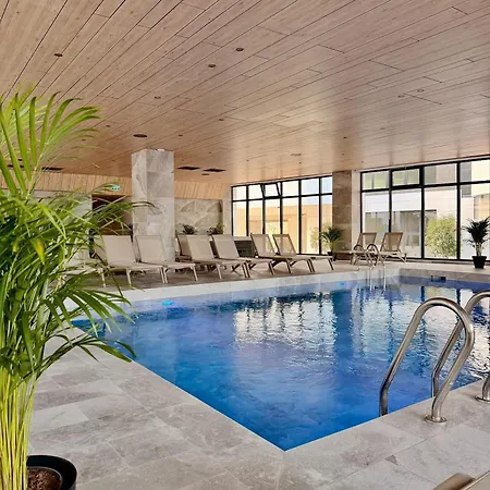 Stylish In Odyssey-spa Pools And Parking * Năvodari